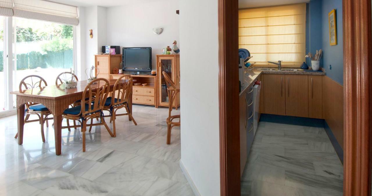 Apartament Les Tonyines Llança Exterior foto